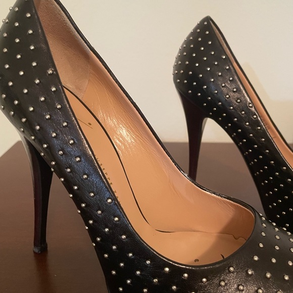 Giuseppe Zanotti Black Leather Studded Designer Pumps Size 38 (U.S. 8) - Picture 6 of 8
